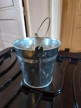 petit seau décoratif