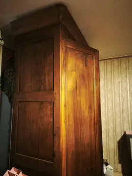 Grosse armoire