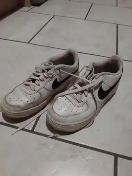 Baskets Nike pointure 39