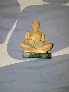 Petite statue
