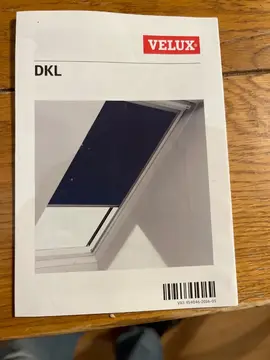 Store intérieur occultant pour Velux S06