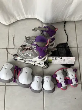 Ensemble patins à roulettes