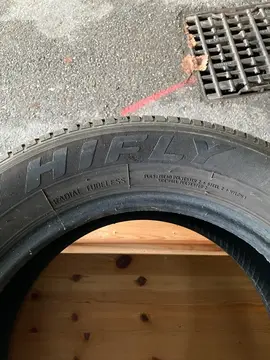 Don 2 pneus HIFLY 215/60R16C usés