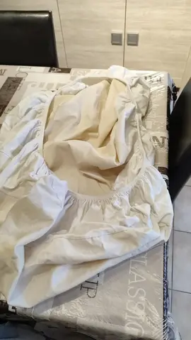 alèse lit bébé propre