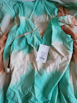 robe Nafnaf taille 36 neuve