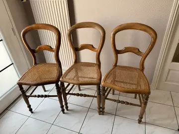 trois chaises bois