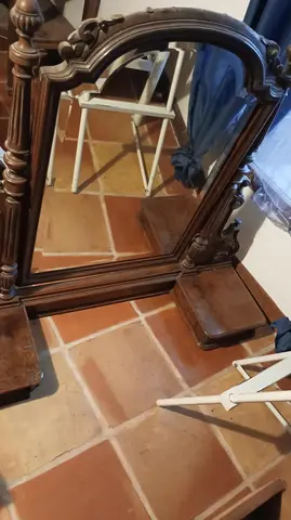 commode avec tiroir et miroir