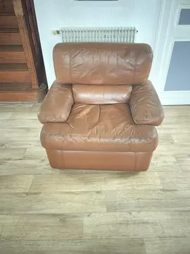a donner 2 fauteils en cuir