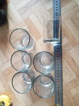 verres / peuvent servir pour yaourtière mais attention pas de couvercle