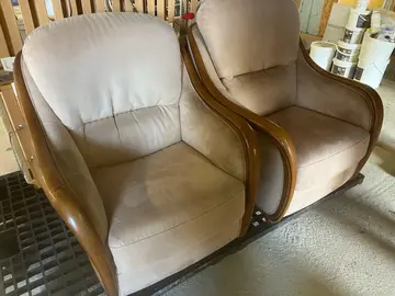 2 fauteuils ossature bois