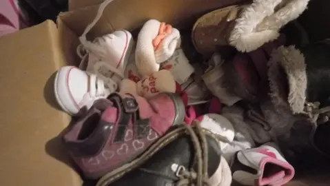 Chaussures, chaussons, chaussettes