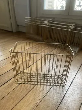 PANIER EN MÉTAL DORÉ