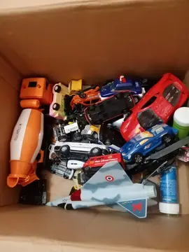 Carton de voitures, avion, camion