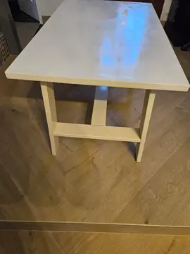 Table en bois pour enfant