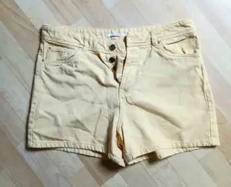 short jaune 42