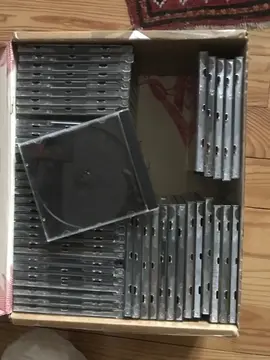 50 boîtiers de cd