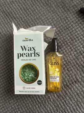 perle de cire et produit cheveux