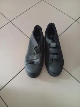 basket noir taille petit 39