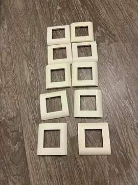 9 Caches/Plaques de Finition Électriques Blanches