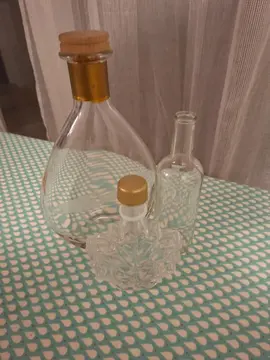 jolies bouteilles en vert