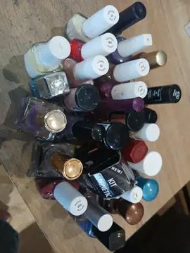 vernis a ongles perimés