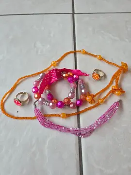 lot bijoux fantaisie fille