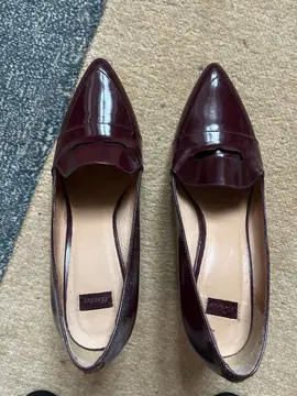 chaussures Bata à talons, taille 38 couleur bordeaux