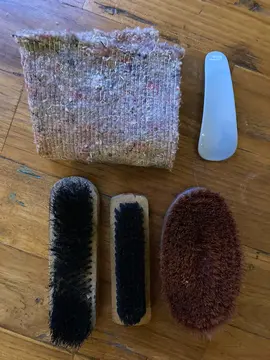 Brosses chaussures