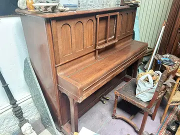 Piano Sir Herbert