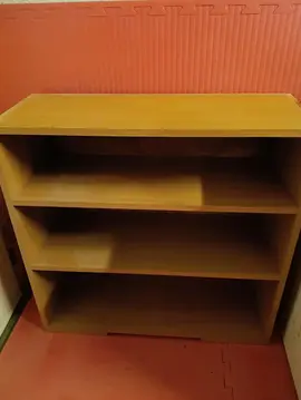 Meuble avec étagères