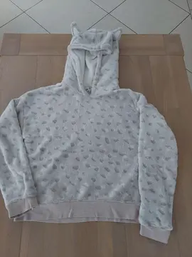 Pull/haut d'intérieur/pijama 14 ans