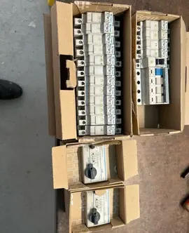 lot de disjoncteurs à fusible HAGER