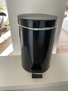 poubelle de salle de bain