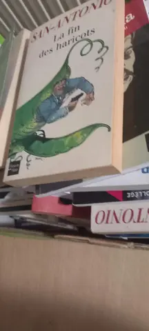 Bonjour, je donne des livres pour adolescents. Cordialement