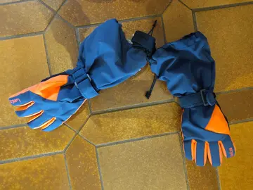 Paires de gants de ski Wedze taille 12 ans