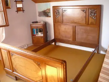 LIT NOYER ART DECO en 140 cm + TABLE CHEVET dessus marbre