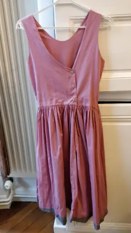 Robe env. 12 ans faite main vieux rose et gris