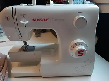 Machine à coudre à réparer