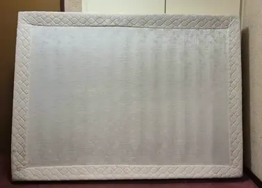 URGENT : Donne sommier tapissier 140x190 cm