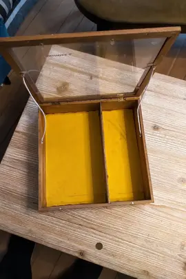 Boîte avec couvercle transparent (plexi)