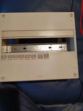 tableau électrique 23cm