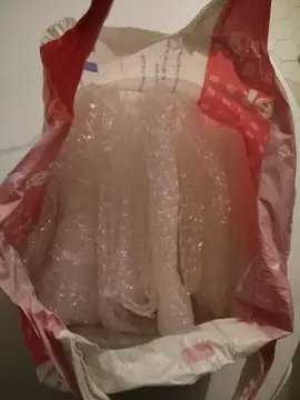 Morceau de film bulle pour emballage des objets fragiles (Bien lire le message ou pas de réponse)