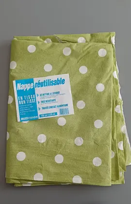 Nappe réutilisable 230 × 150 cm verre amande à poix blancs