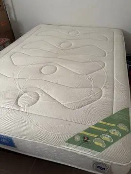 matelas latex et sommier 140x200