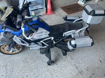 donne moto électrique