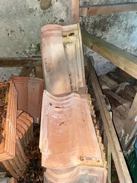 25 tuiles Abeille Lafarge Marseille