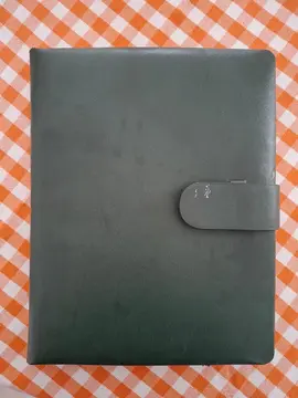 Trieur à courrier vert foncé