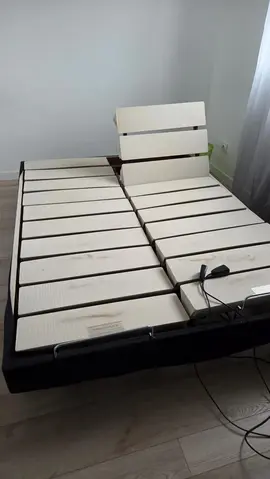 Sommier à lattes électrique Trecaflex + cadre de lit