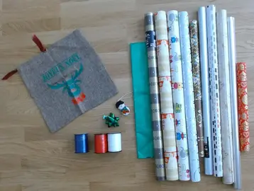 Papier cadeau, bolduc, etc.