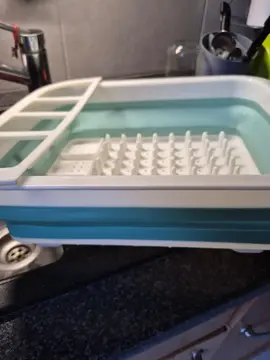 Égouttoir pliable idéal pour le camping ou les petits espaces